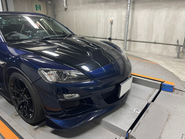 RX-8のMazda・rx-8・Odula/OVERDRIVE・ボンネット交換に関するカスタム事例の投稿画像2枚目