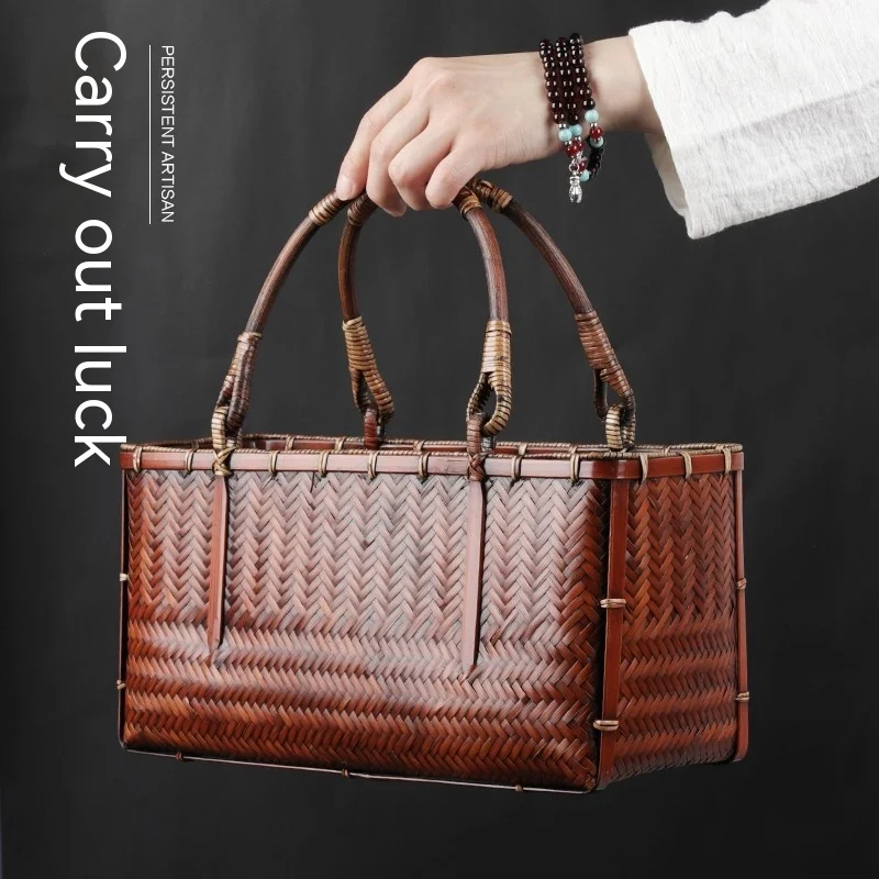 Sac à main vintage japonais en bambou tressé. Élégance naturelle, artisanal et résistant. Parfait pour un look sophistiqué et intemporel.