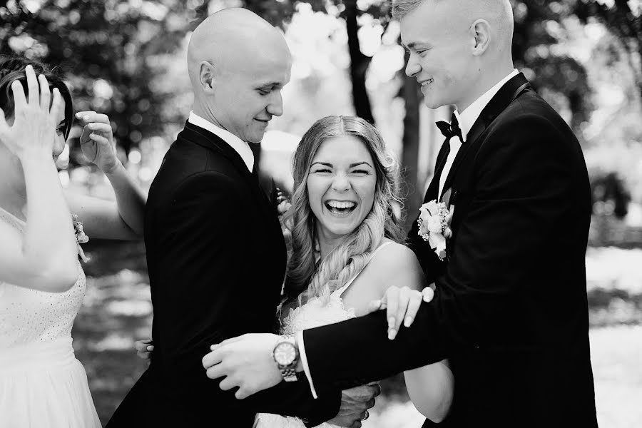 婚礼摄影师Lena Golovko（helenkaishere）。2016 8月29日的照片