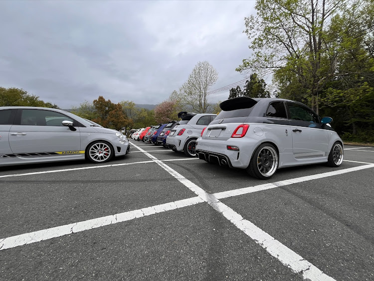 アバルト 595のTHREE HUNDRED・滋賀ツーリングオフ会・メタセコイヤ並木道に関するカスタム事例の投稿画像7枚目
