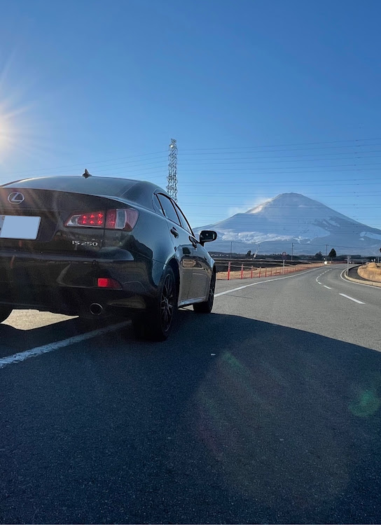 ISのback shot・愛車でおでかけ・富士山と愛車・富士山shot・20isに関するカスタム事例の投稿画像1枚目