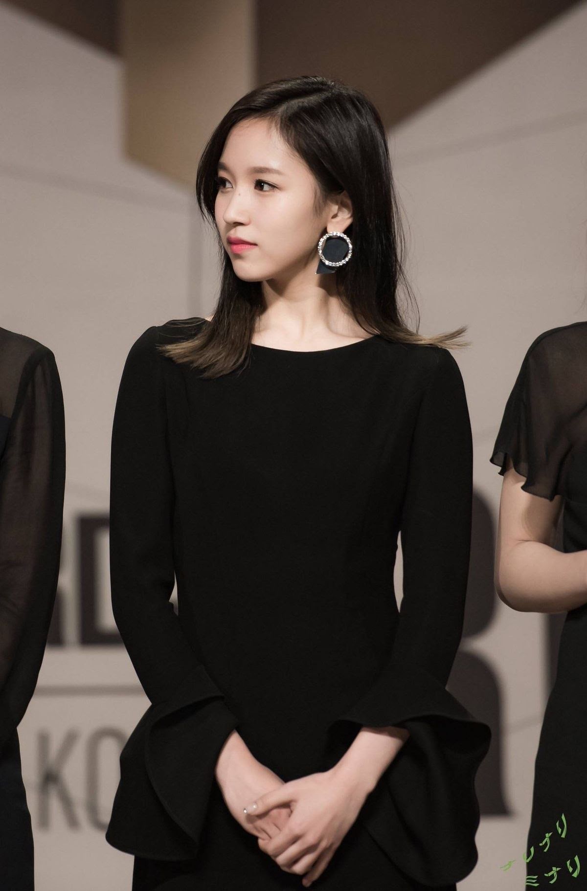 mina noir 13