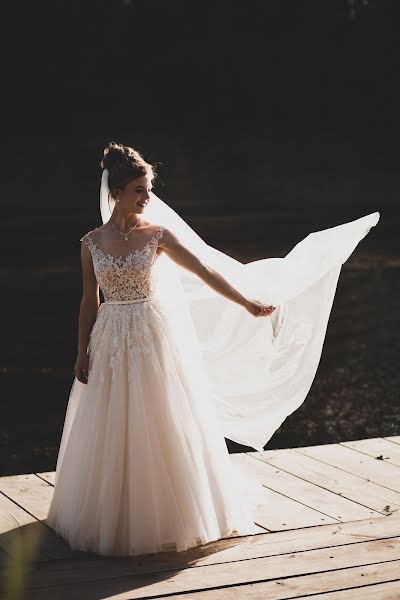 Wedding photographer Lesya Prodanik (lesyaprodanyk). Photo of 13 December 2018