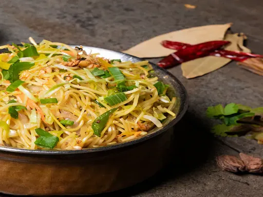 Veg Chilli Garlic Noodles