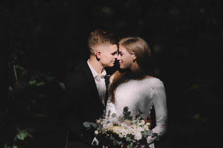 Fotógrafo de casamento Vasiliy Okhrimenko (okhrimenko). Foto de 1 de setembro 2021