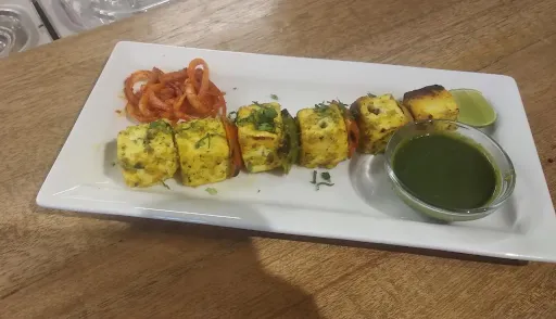 Achari Paneer Tikka