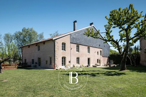 Property with pool 5