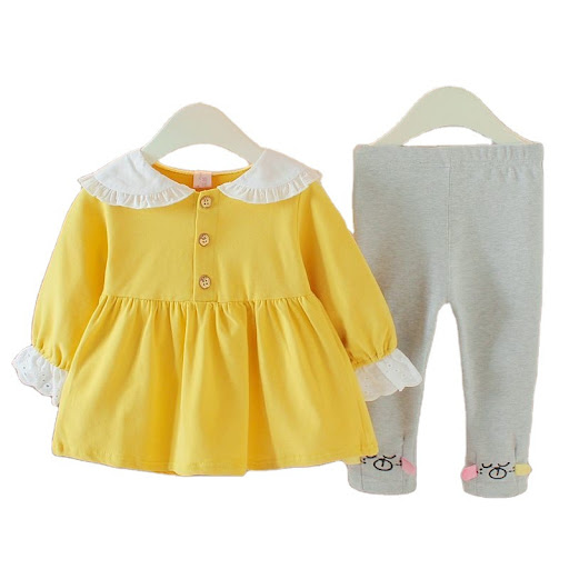 Title 3, Girls autumn clothes set. Stylish and comforta...