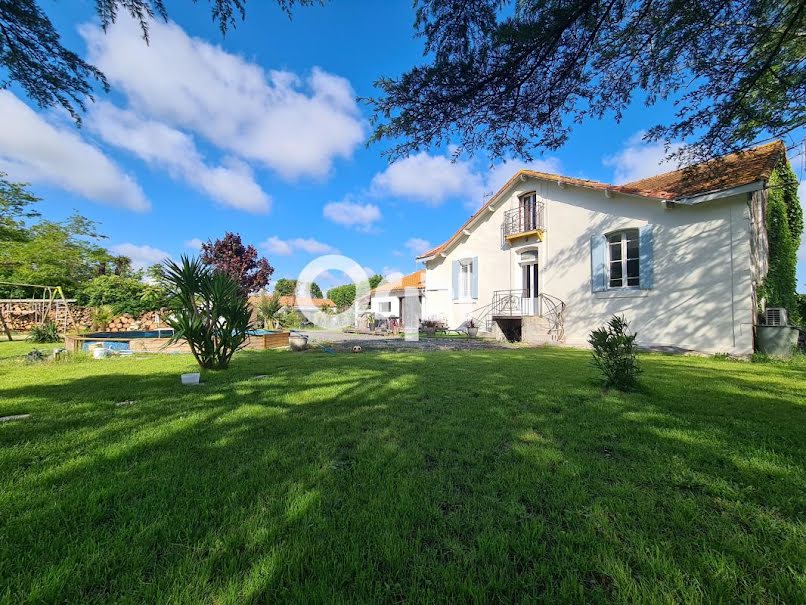 Vente maison 4 pièces 147 m² à Saint-Just-Luzac (17320), 258 500 €