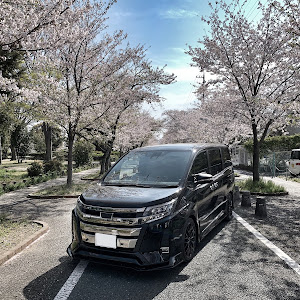 ノア ZRR80W