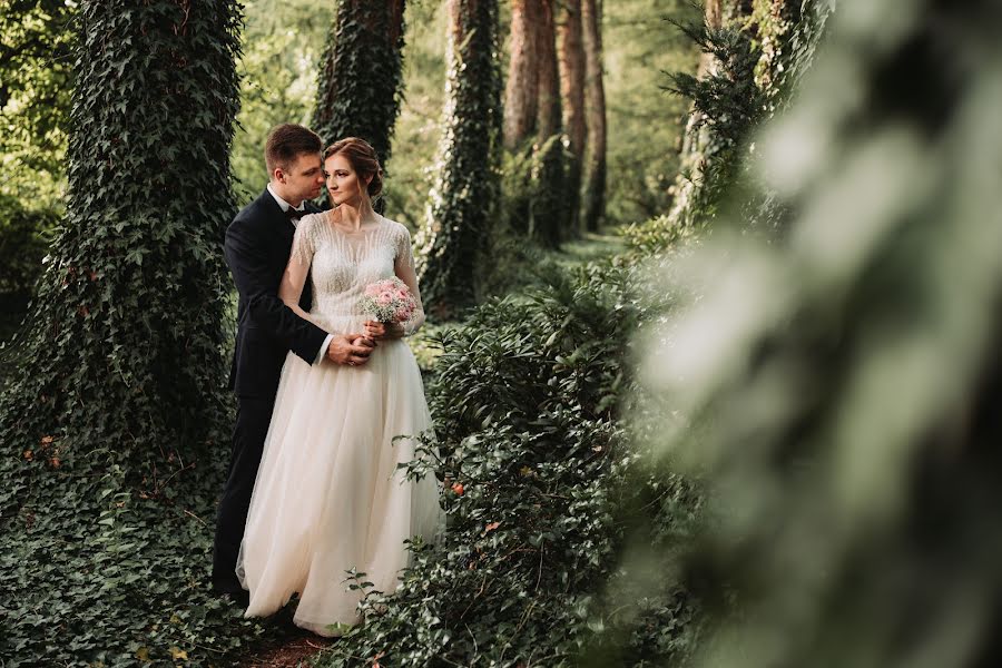 Photographe de mariage Pozytywnie Obiektywni (wiktorskladanek). Photo du 13 octobre 2023