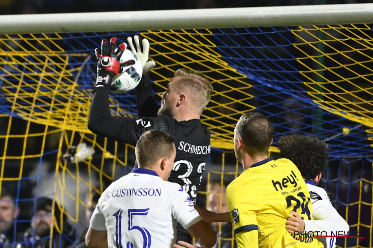 🎥 Alle analisten en supporters zeggen haast hetzelfde over Kasper Schmeichel na nieuwe knoert van een blunder