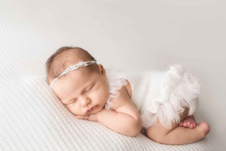 Wedding photographer Alena Chyzh (newbornkyiv). Photo of 29 November 2022