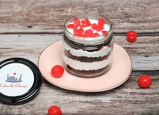 Black Forest Jar Cake