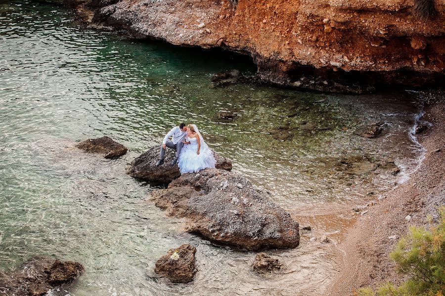 Fotografo di matrimoni George Lemmas (studioimaginatio). Foto del 24 febbraio 2018