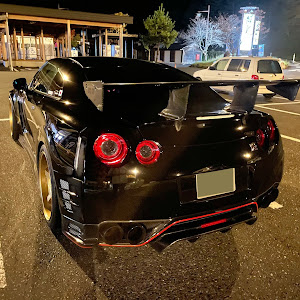 NISSAN GT-R R35