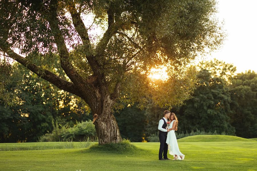 Fotógrafo de casamento Roman Shatkhin (shatkhin). Foto de 7 de janeiro 2018