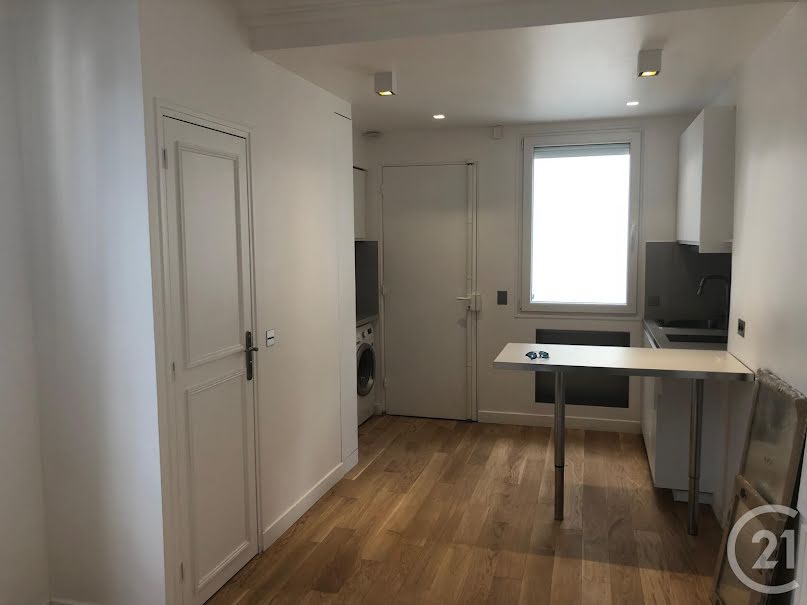 Location meublée appartement 2 pièces 29.38 m² à Paris 16ème (75016), 1 750 €