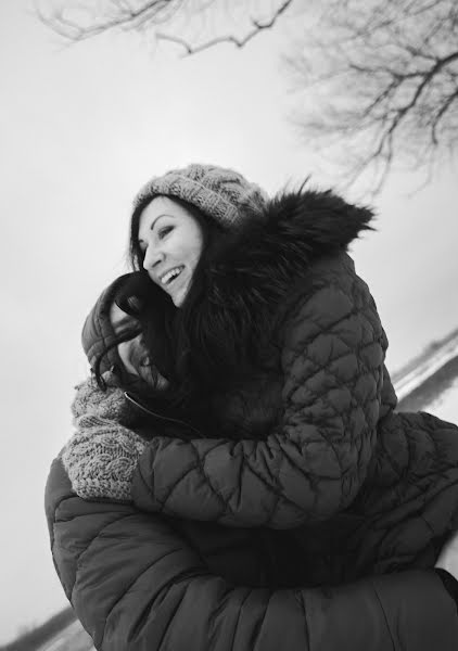 Fotógrafo de casamento Veronika Zozulya (veronichzz). Foto de 16 de fevereiro 2015