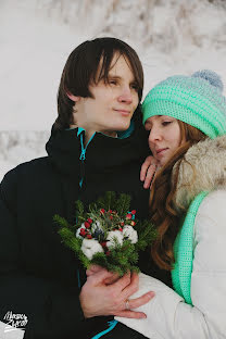 結婚式の写真家Mikhail Zykov (22-19)。2016 3月1日の写真