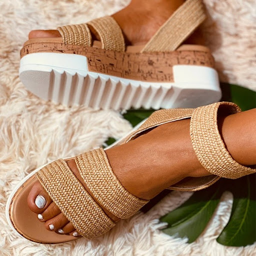 Title 4, SUNNY Super stylish and comfortable summer sand...