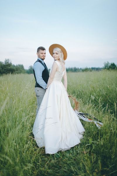 Fotógrafo de bodas Asya Sharkova (asya11). Foto del 2 de septiembre 2019