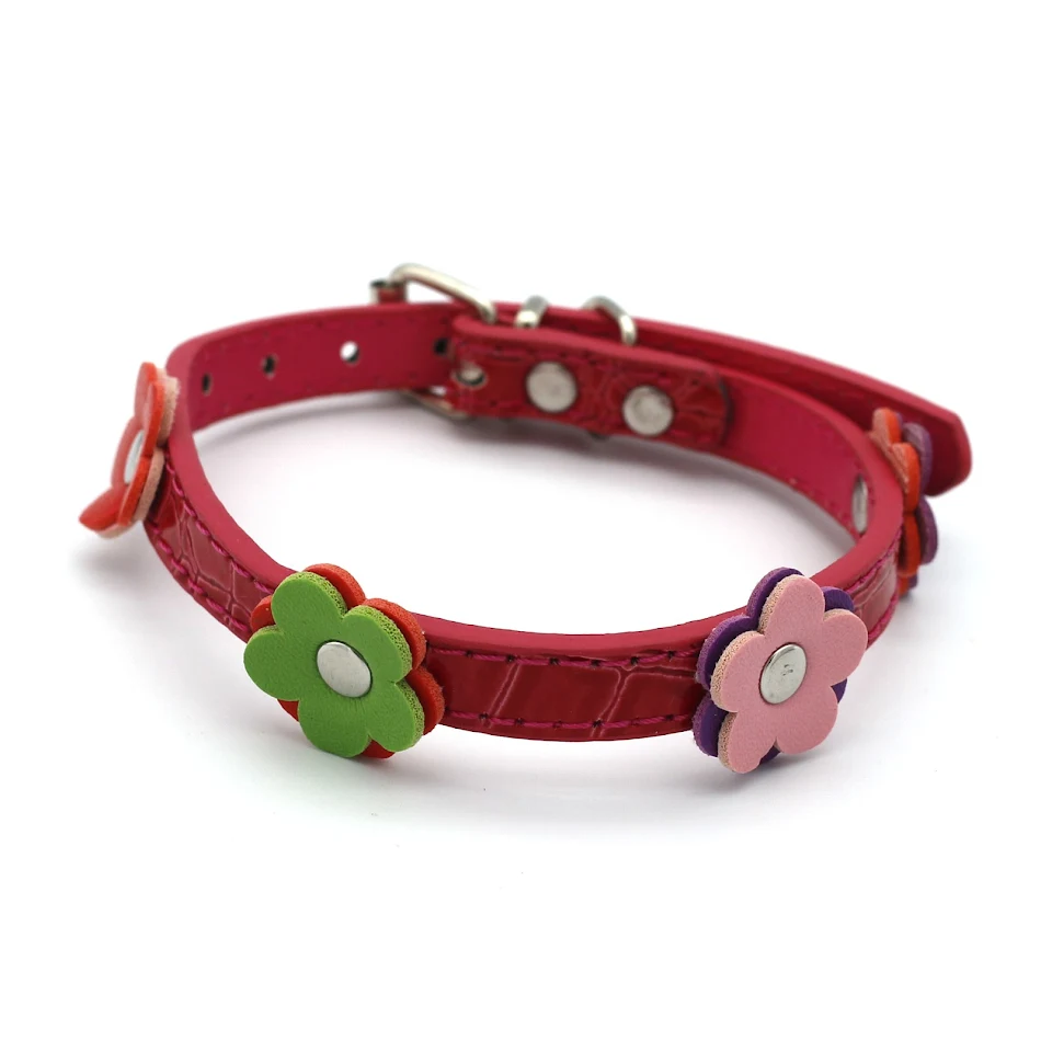 Kleine honden- en kattenhalsbanden voor grensoverschrijdende huisdieren. Veilig en stijlvol. Verstelbaar, duurzaam en comfortabel. Perfect voor je harige vriend.