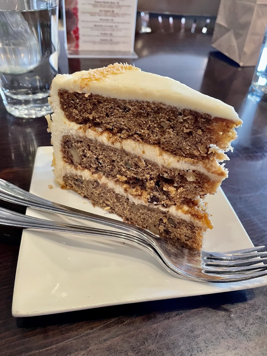 Hummingbird cake