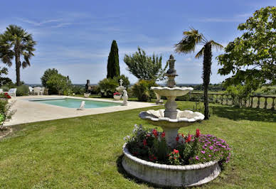 Villa with pool and terrace 3