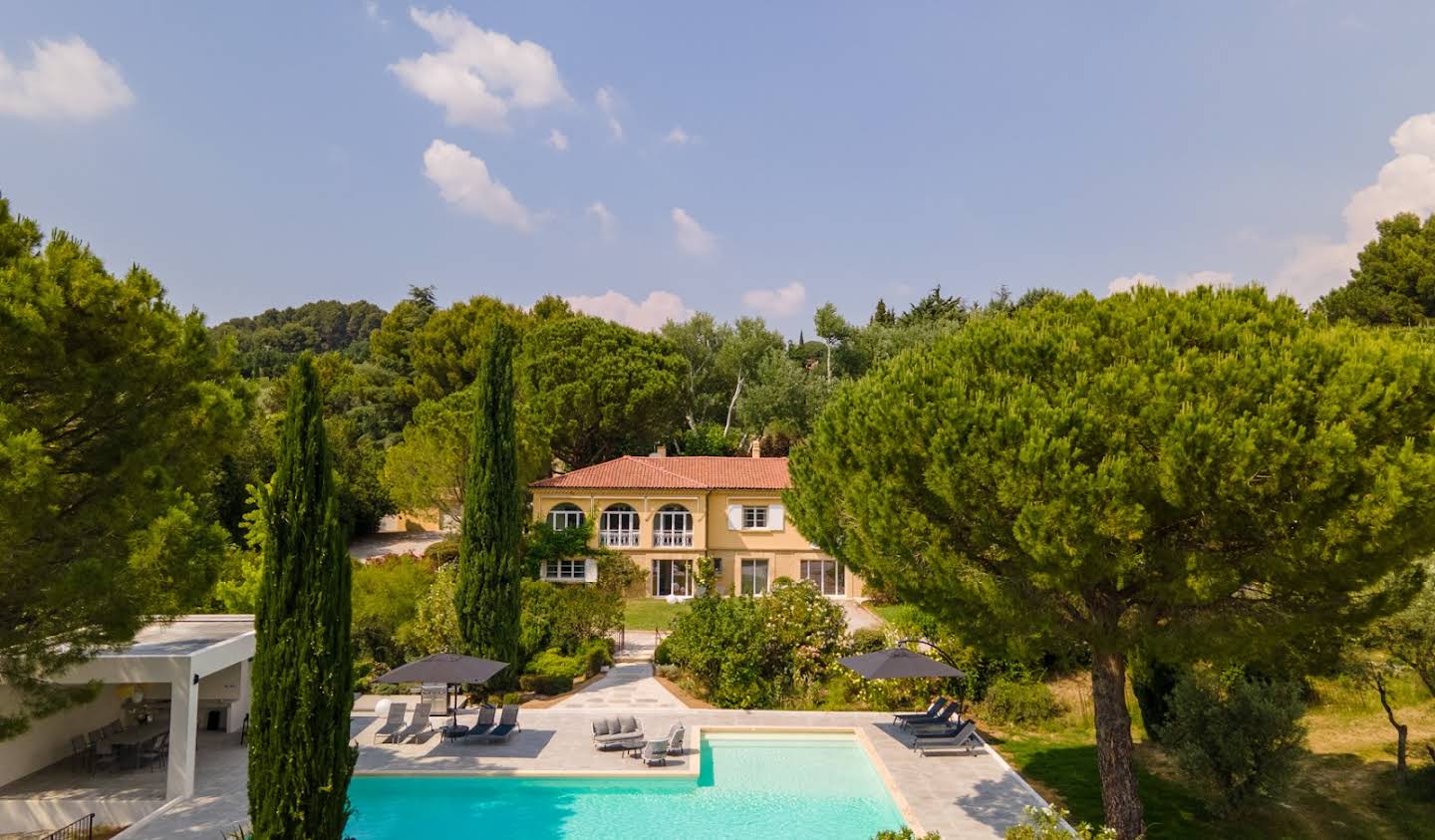 Villa with pool and garden Aix-en-Provence