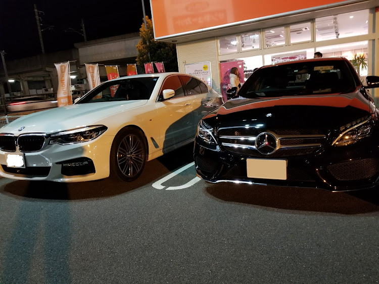 Cクラス セダンのアウディR8・bmw5シリーズ・セドリック・セルシオ・デミオに関するカスタム事例の投稿画像5枚目