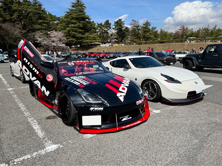 RX-8の大門軍団・スーパーＺ・散り間際の桜の前でに関するカスタム事例の投稿画像2枚目