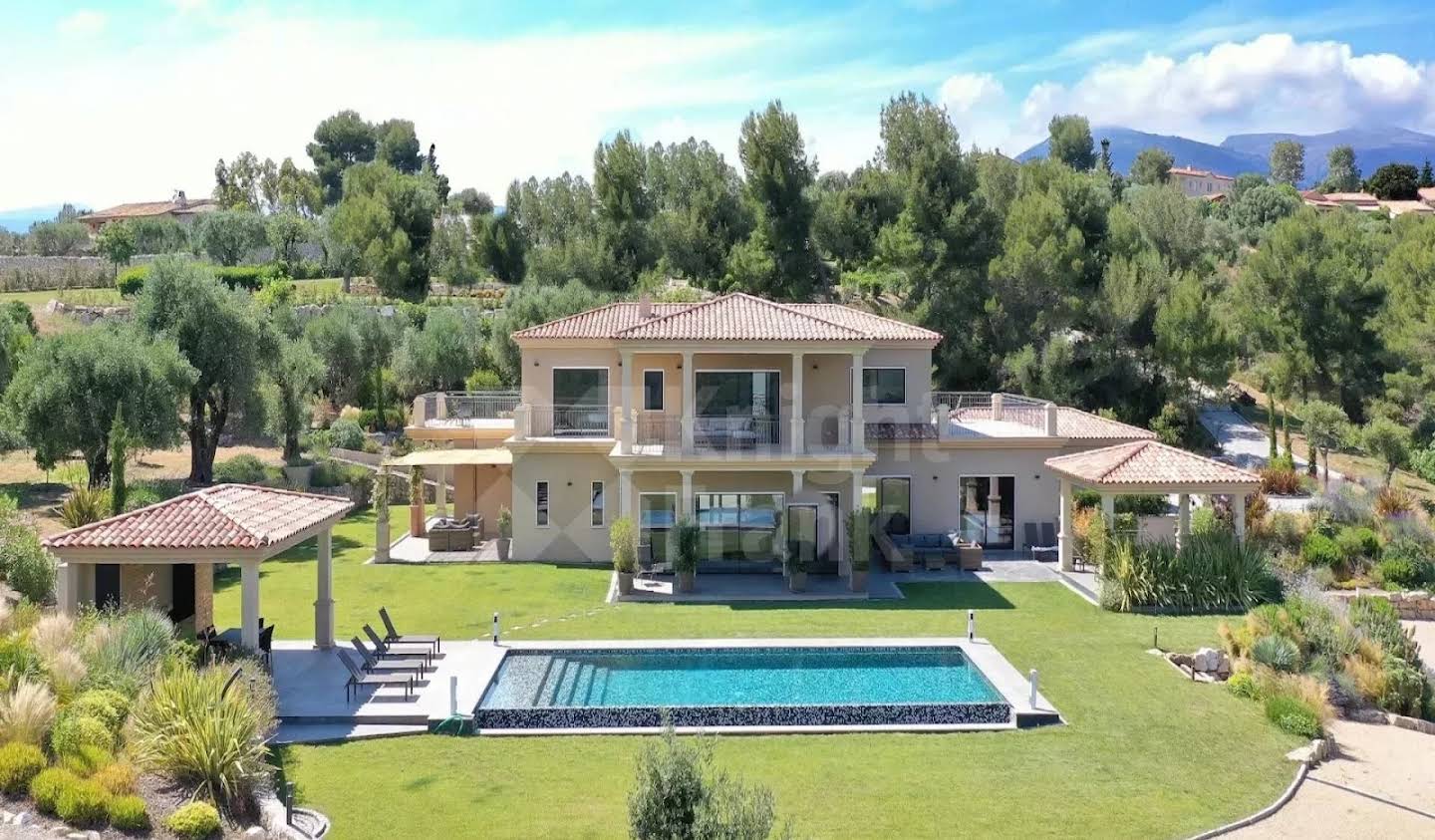 Villa with pool Roquefort-les-Pins