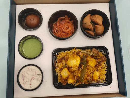 Charcoal Meal Box - Veg