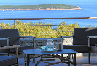 Propriété avec piscine en bord de mer 4