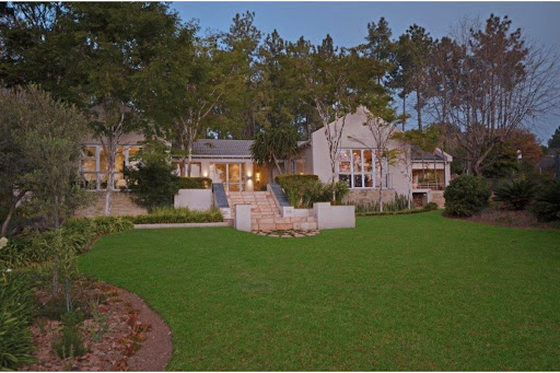 House with garden 2