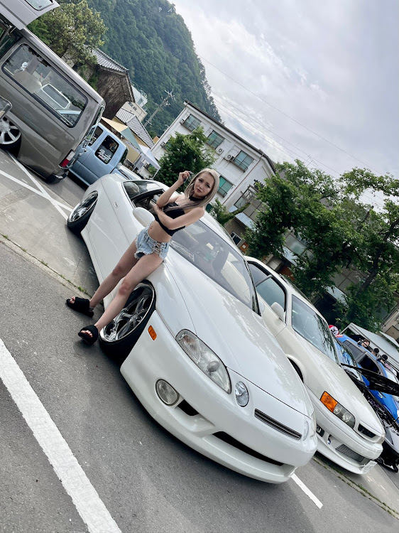 ソアラのナガノフッコースタイル・キャンギャル・あーちゃむ・クニさんと一緒に関するカスタム事例の投稿画像2枚目