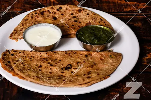 Onion Tawa Paratha [2 Picese]