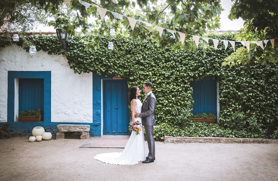 Fotógrafo de casamento Julio Agejas Blanco (fotolux). Foto de 8 de junho 2020