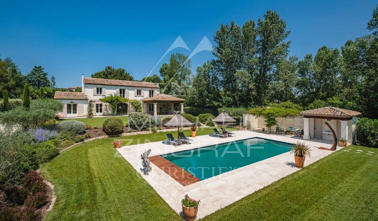 House with pool and terrace Saint-Rémy-de-Provence