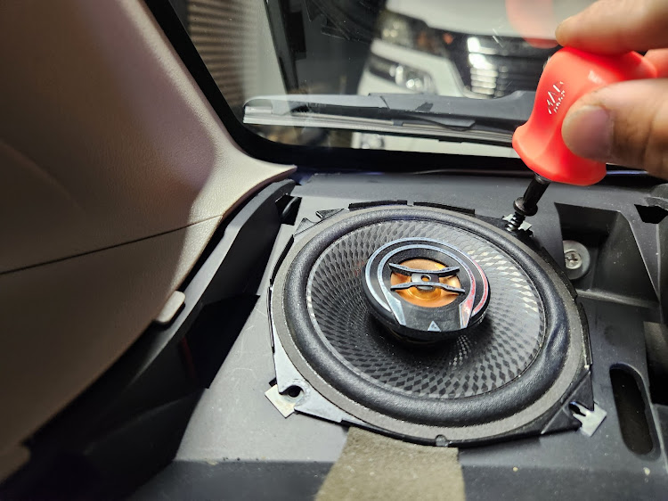 ステラのDIY・スピーカー交換・KENWOODスピーカー・音響向上計画・中古部品に関するカスタム事例の投稿画像7枚目