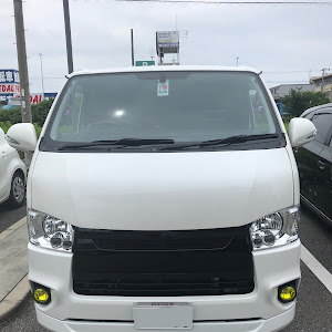 ハイエースバン TRH200V