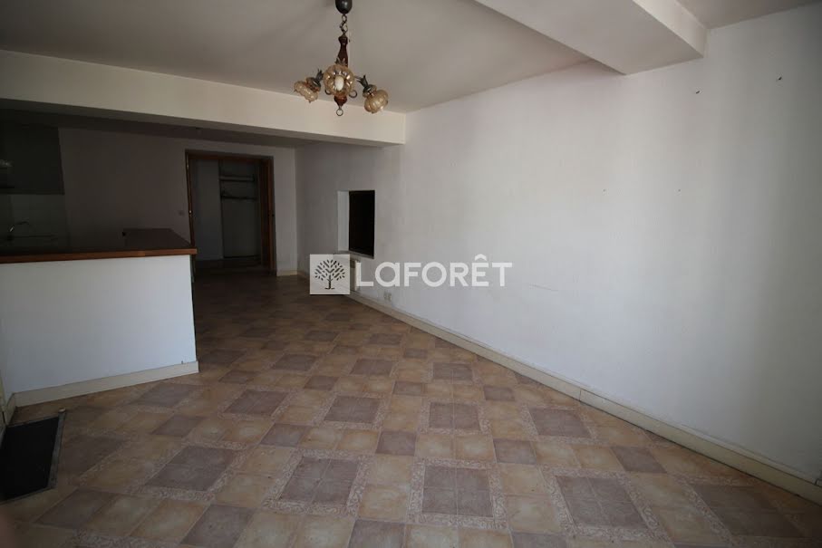 Location  appartement 3 pièces 100 m² à Brantôme en Périgord (24310), 574 €