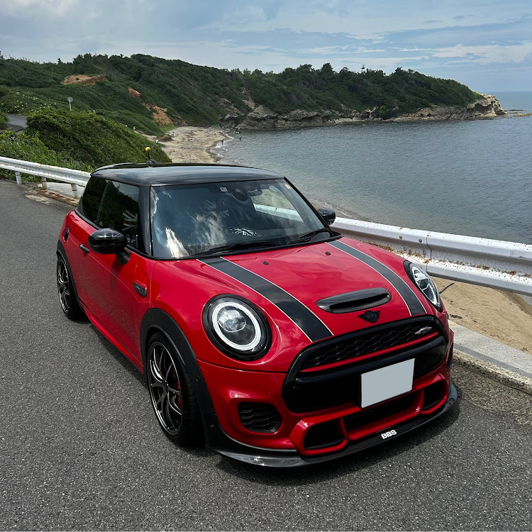 MINI ジョンクーパーワークスの手洗い洗車・BMW MINI・JCW・海岸ドライブに関するカスタム事例の投稿画像2枚目