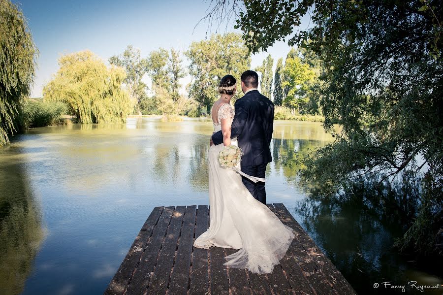 Wedding photographer Fanny Reynaud (fannyreynaud). Photo of 13 April 2019