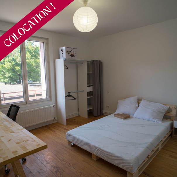 Location meublée appartement 1 pièce 14.1 m² à Chambery (73000), 415 €