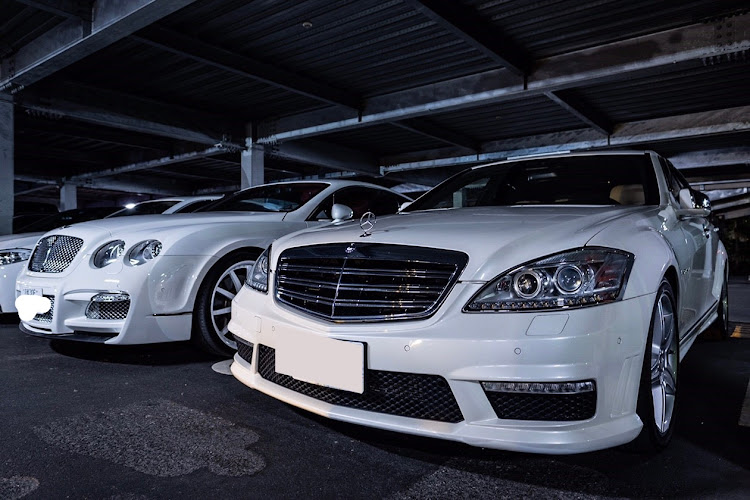 Sクラスセダンの京night・久御山MTに関するカスタム事例の投稿画像1枚目