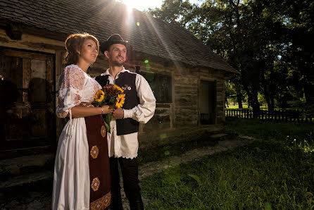 Fotografo di matrimoni Slagian Peiovici (slagi). Foto del 9 febbraio 2018