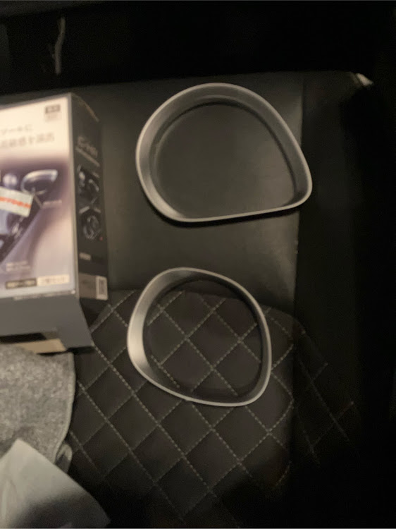 C-HRのC-HR・オートバックスセコハン市場・槌屋ヤック　ドリンクホルダーリングに関するカスタム事例の投稿画像2枚目