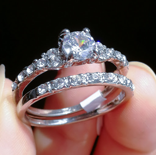 Title 3, Womens Ladies Fashion Ring Set Silver Crystal ...